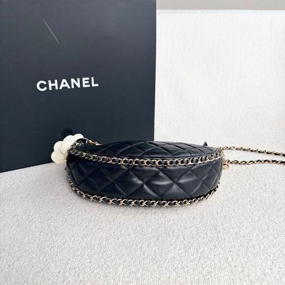 Chanel Women Pre-Loved Bag Very Good Condition - Picture 5 of 9